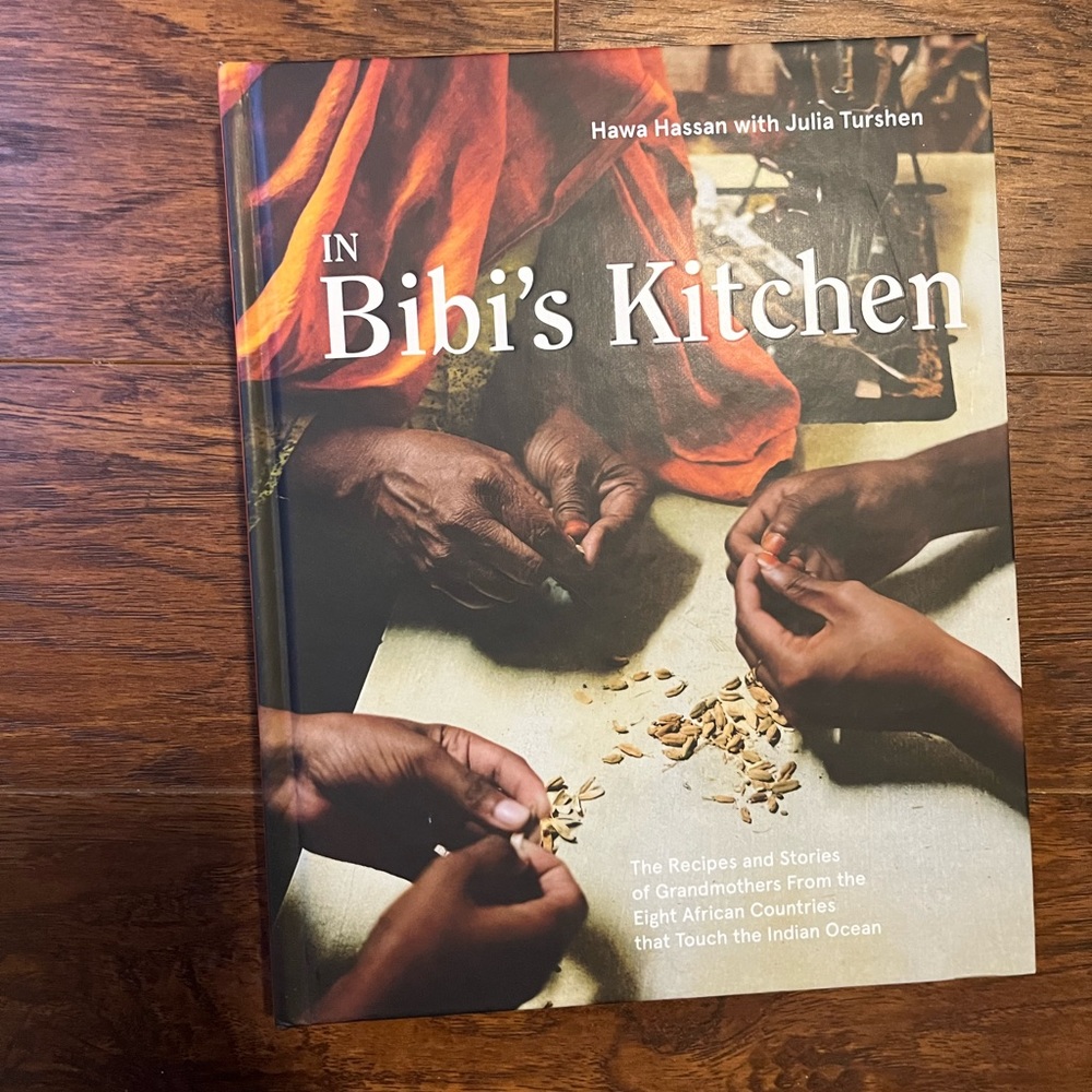 3 cookbooks- great condition-  2 healthy - Picture 7 of 11